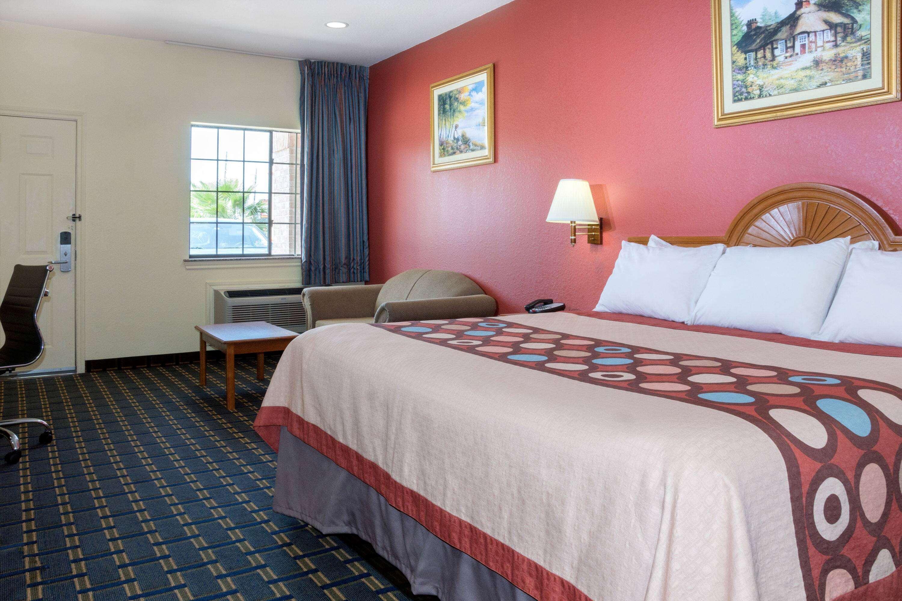 Super 8 By Wyndham Stafford Sugarland Area Hotel Ngoại thất bức ảnh