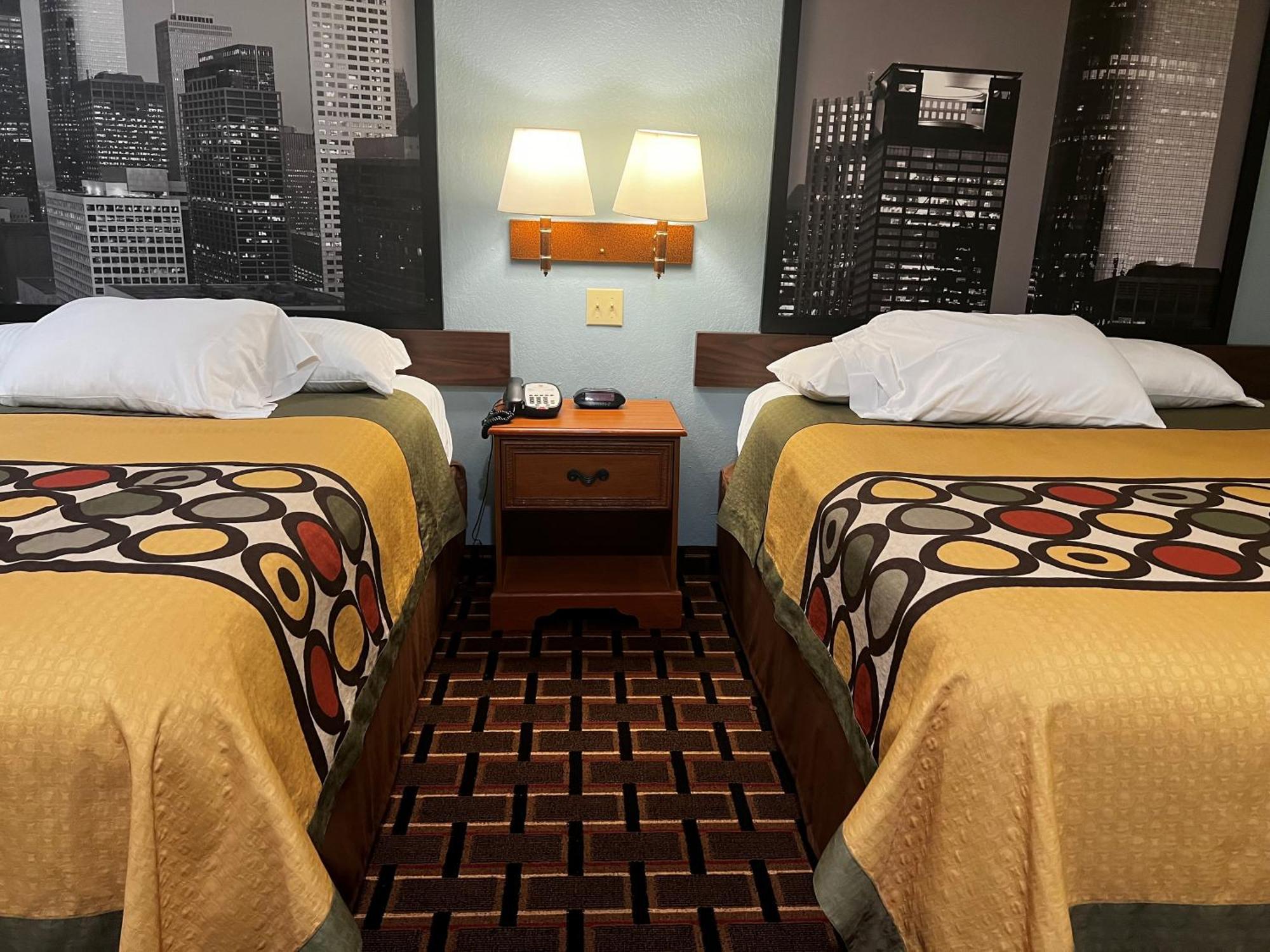 Super 8 By Wyndham Stafford Sugarland Area Hotel Ngoại thất bức ảnh